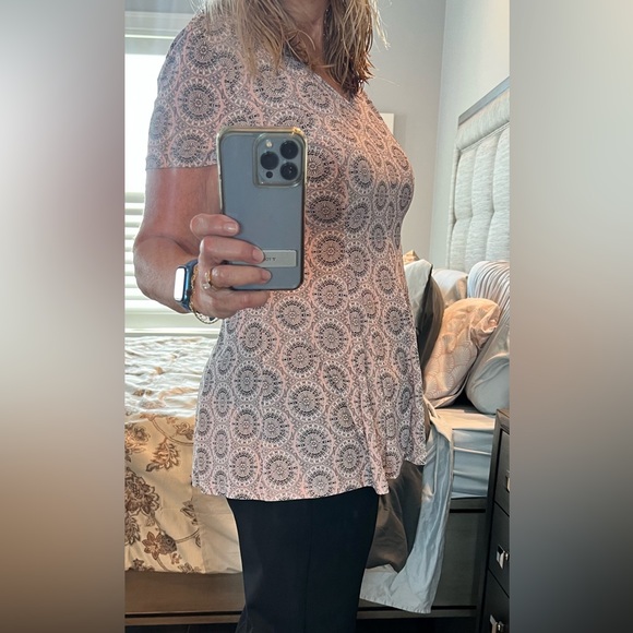 Roz & Ali pink and black blouse - Picture 2 of 5